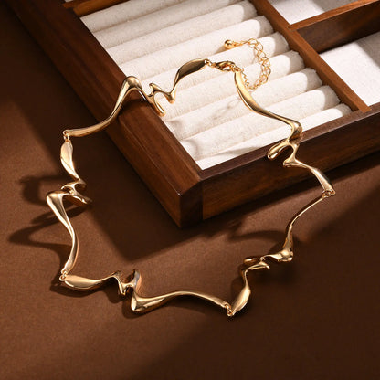 Golden Flow Set – Sculptural Elegance Edition