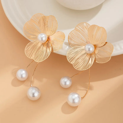 Aurora Bloom Pearl Earrings