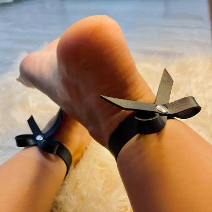 The Noir Ribbon Anklet