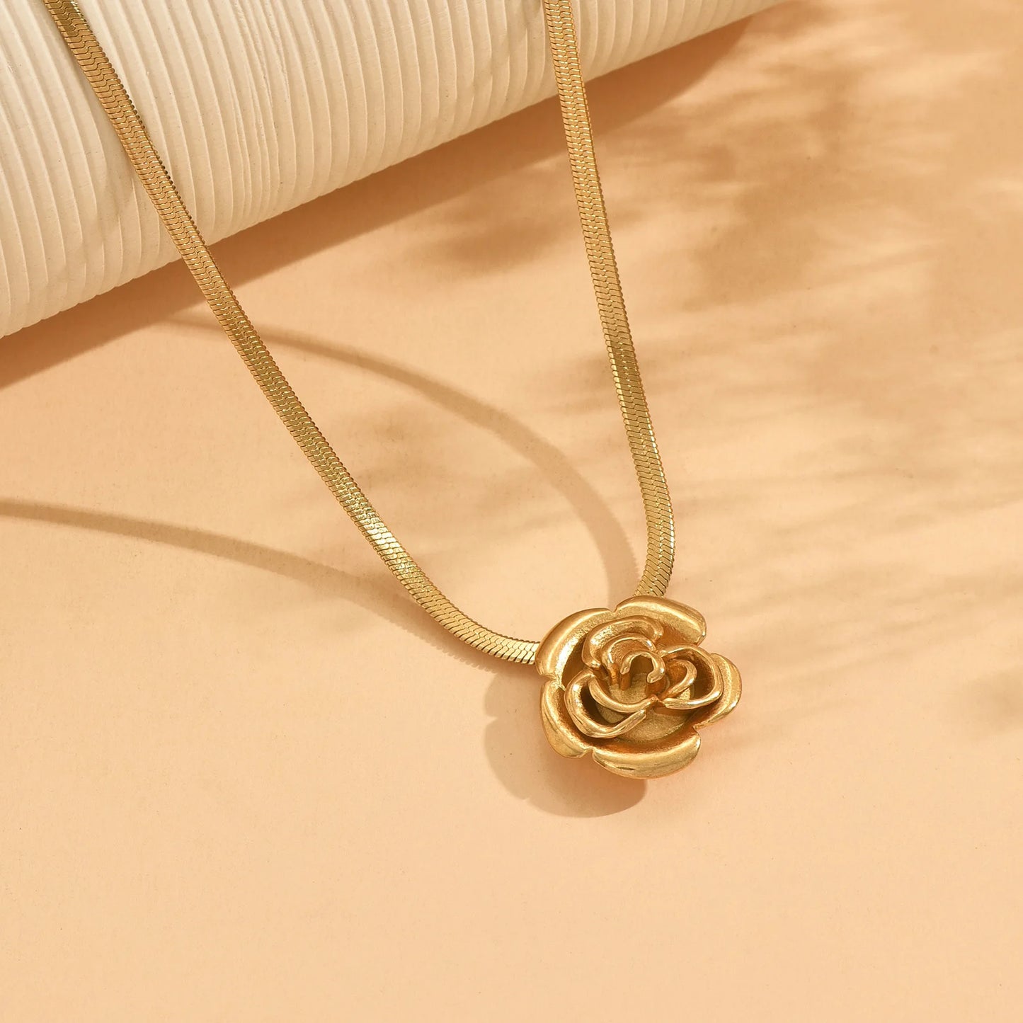 Golden Bloom Necklace – Timeless Grace in Every Petal