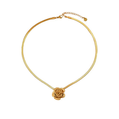 Golden Bloom Necklace – Timeless Grace in Every Petal