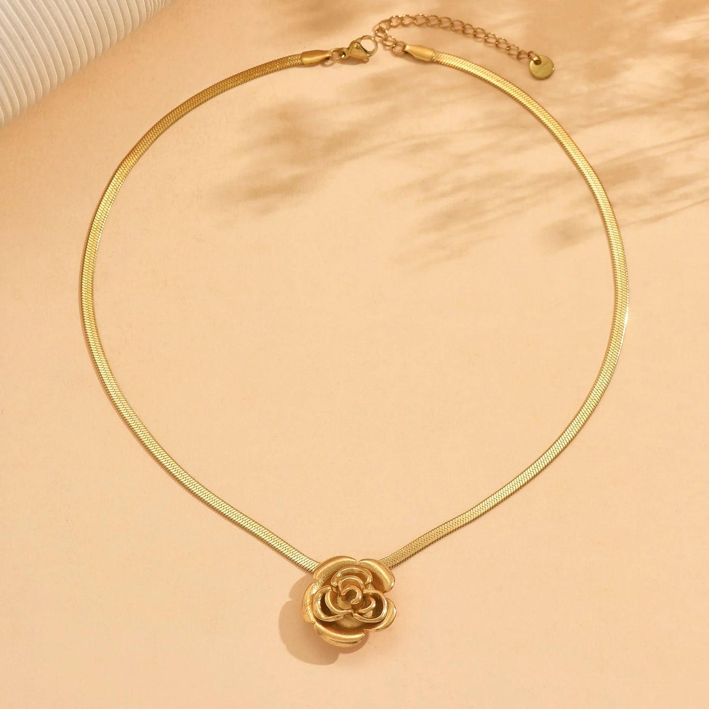 Golden Bloom Necklace – Timeless Grace in Every Petal